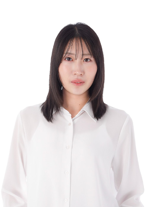 鈴木 志音